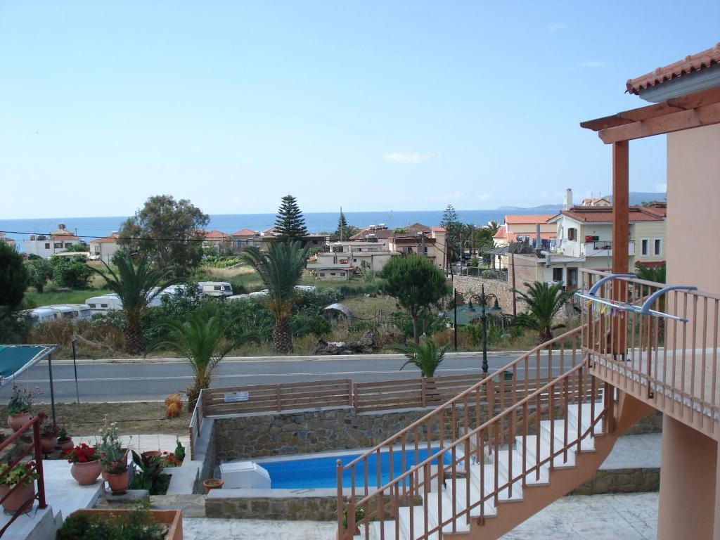 Chroma Apartment Finikounta Exterior photo