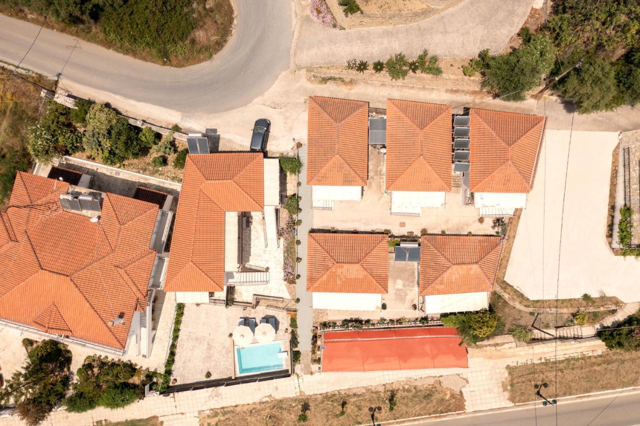 Chroma Apartment Finikounta Exterior photo
