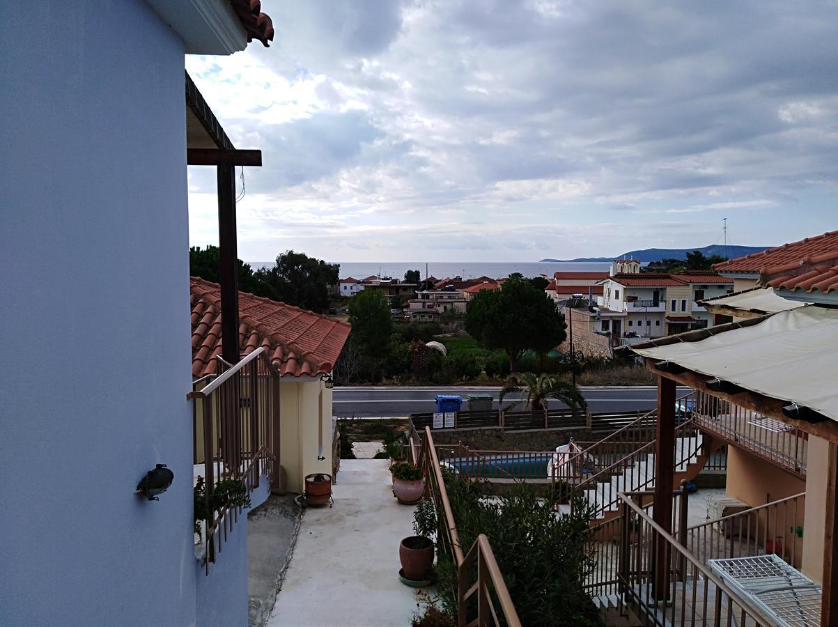 Chroma Apartment Finikounta Exterior photo